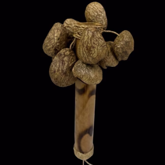 Chocalho Pequi cabo bambu